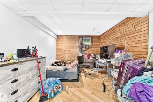 Image quality insufficient for description - 199 Westridge Road, Edmonton, AB 