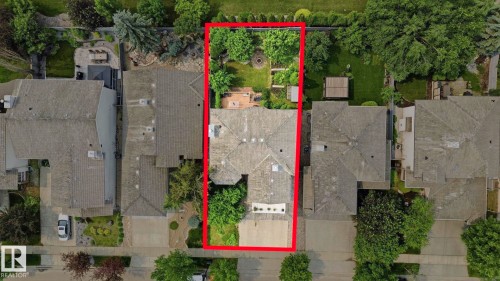 Lot lines are approximate. - 714 Dalhousie Way, Edmonton, AB 