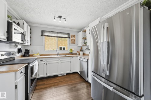 3332 138 Avenue, Edmonton, AB 