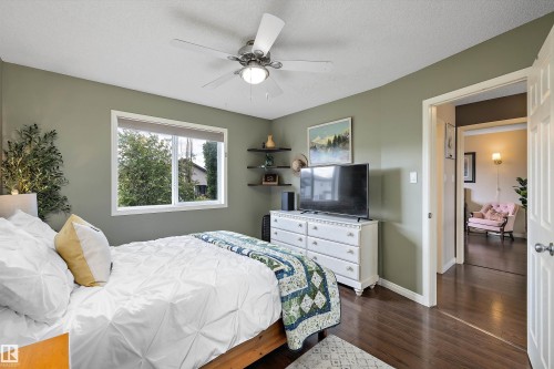 33 Lamplight Drive, Spruce Grove, AB 