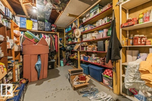 Image quality insufficient for description - 11603 70 Street Nw, Edmonton, AB 