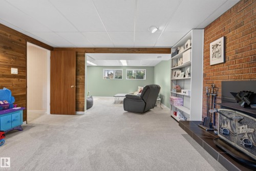 10936 35A Avenue, Edmonton, AB 