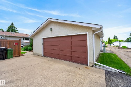 10936 35A Avenue, Edmonton, AB 
