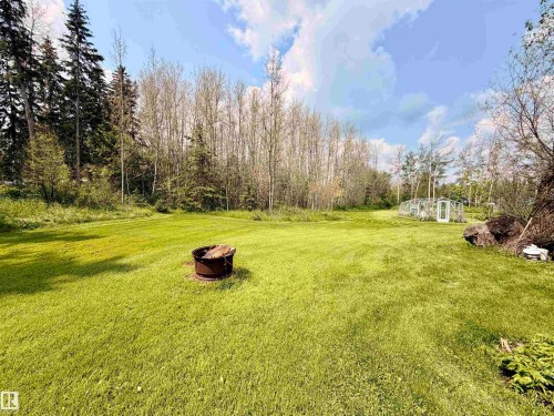 5004 50 Avenue, Evansburg, AB 