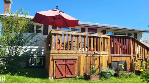 5004 50 Avenue, Evansburg, AB 