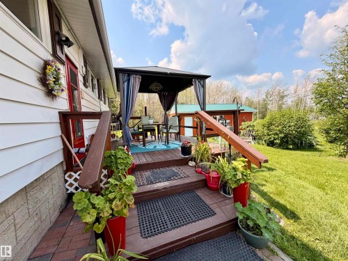 5004 50 Avenue, Evansburg, AB 