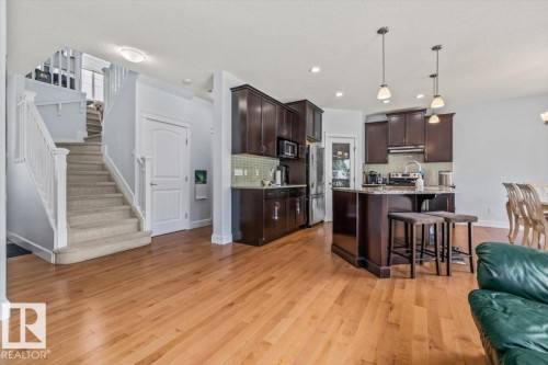 3082 Whitelaw Drive, Edmonton, AB 