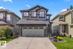 3082 WHITELAW Drive  Edmonton, AB T6W 0T7