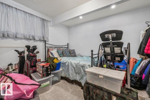 3082 Whitelaw Drive, Edmonton, AB 