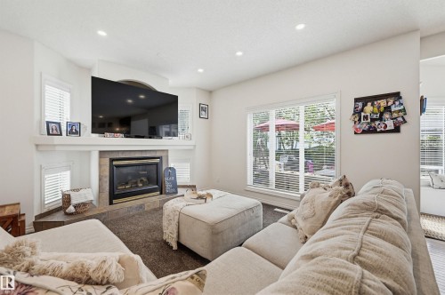 927 Hampton Court, Edmonton, AB - Indoor Photo Showing Living Room With Fireplace