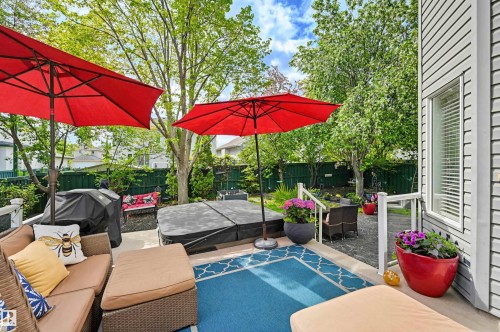 927 Hampton Court, Edmonton, AB - Outdoor With Deck Patio Veranda
