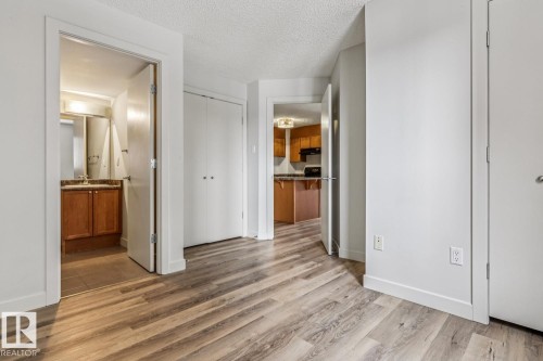 404 9715 110 Street, Edmonton, AB 