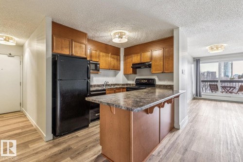 404 9715 110 Street, Edmonton, AB 