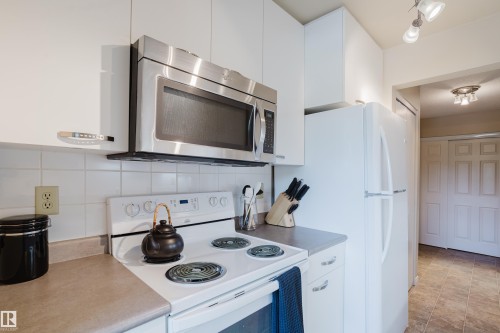 202 7211 171 Street, Edmonton, AB 