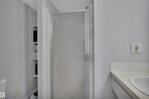 3806 33 Avenue, Leduc, AB - Indoor Photo Showing Bathroom