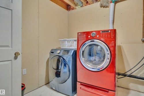 3806 33 Avenue, Leduc, AB - Indoor Photo Showing Laundry Room