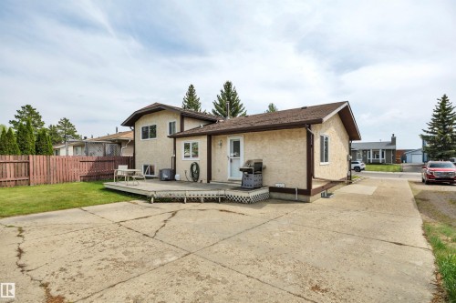 3806 33 Avenue, Leduc, AB - Outdoor