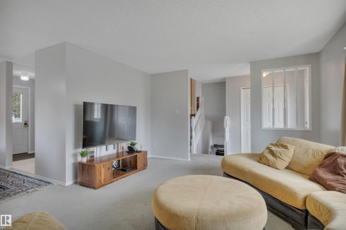 3806 33 Avenue, Leduc, AB - Indoor Photo Showing Living Room