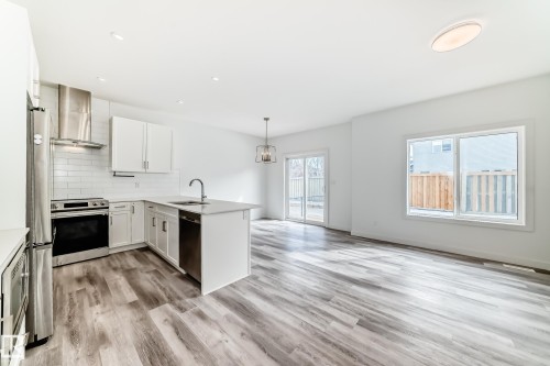 48 5122 213A Street, Edmonton, AB 