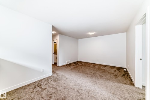 48 5122 213A Street, Edmonton, AB 