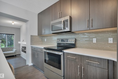 2801 Coughlan Green Green, Edmonton, AB 