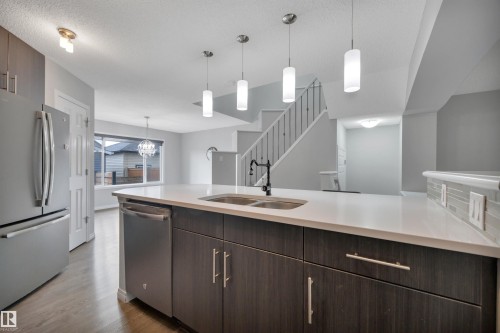 2801 Coughlan Green Green, Edmonton, AB 