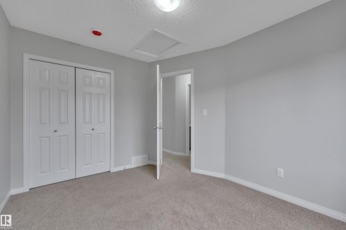 2801 Coughlan Green Green, Edmonton, AB 