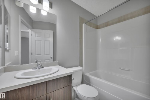 2801 Coughlan Green Green, Edmonton, AB 