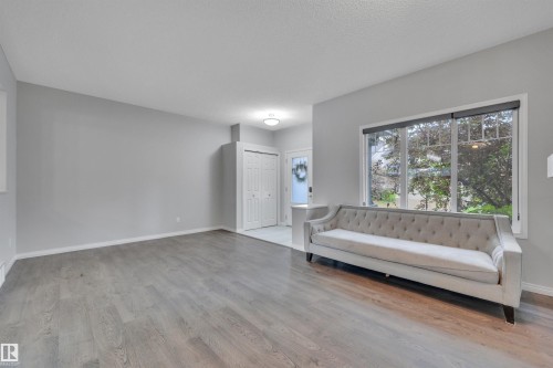 2801 Coughlan Green Green, Edmonton, AB 