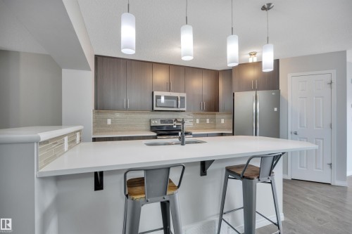 2801 Coughlan Green Green, Edmonton, AB 