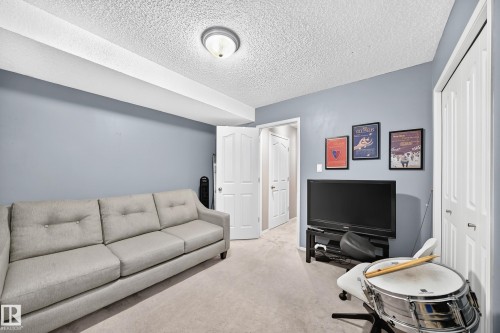 11 Kirkwood Way Nw, Edmonton, AB - Indoor