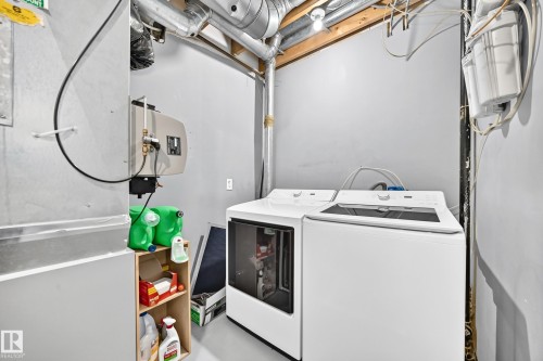 11 Kirkwood Way Nw, Edmonton, AB - Indoor Photo Showing Laundry Room