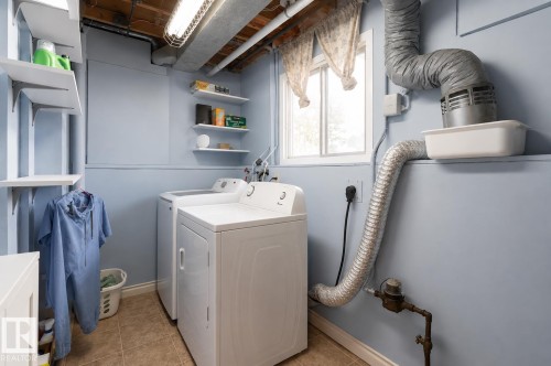 4620 37A Avenue, Edmonton, AB - Indoor Photo Showing Laundry Room