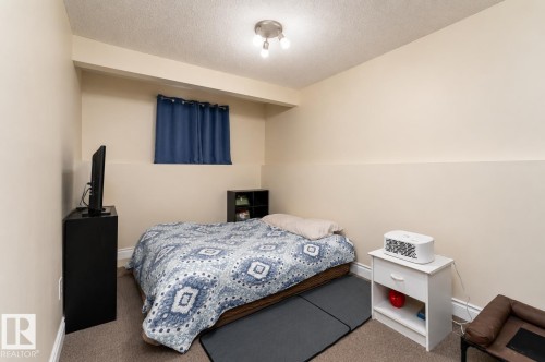 4620 37A Avenue, Edmonton, AB - Indoor Photo Showing Bedroom