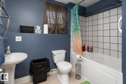 Full bathroom in basement - 4620 37A Avenue, Edmonton, AB - Indoor Photo Showing Bathroom