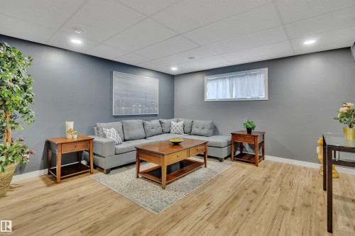 14 Mckenzie Close, Leduc, AB 
