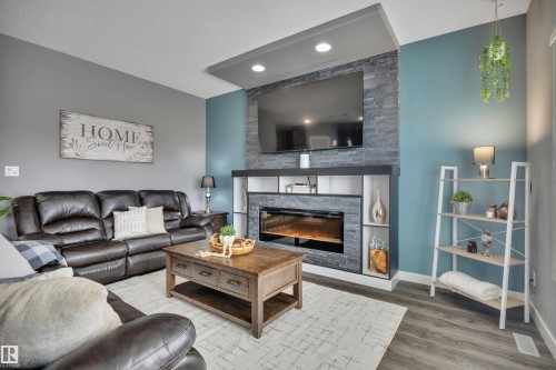 14 Mckenzie Close, Leduc, AB 