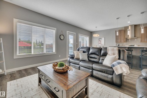 14 Mckenzie Close, Leduc, AB 