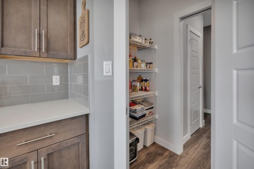 14 Mckenzie Close, Leduc, AB 