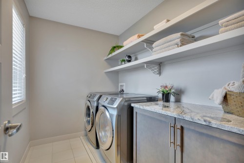 14 Mckenzie Close, Leduc, AB 