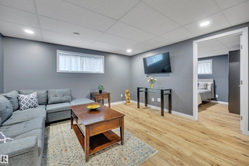 14 Mckenzie Close, Leduc, AB 