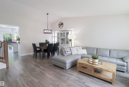 20 Aberdeen Way, Stony Plain, AB 