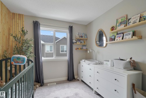 2082 Wonnacott Way, Edmonton, AB - Indoor Photo Showing Other Room