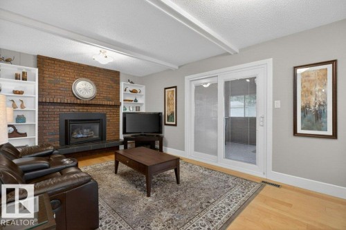 18312 67 Avenue, Edmonton, AB - Indoor Photo Showing Living Room With Fireplace