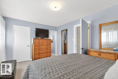 18312 67 Avenue, Edmonton, AB - Indoor Photo Showing Bedroom