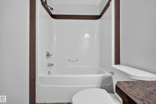 67 Hartwick Loop, Spruce Grove, AB - Indoor Photo Showing Bathroom