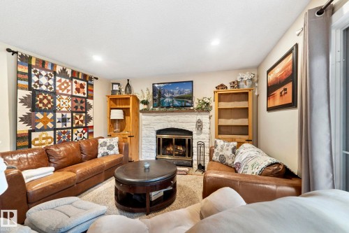 2 Lauriston Place, St. Albert, AB 