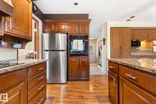 2 Lauriston Place, St. Albert, AB 
