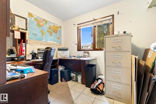 2 Lauriston Place, St. Albert, AB 