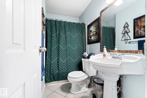 2 Lauriston Place, St. Albert, AB 